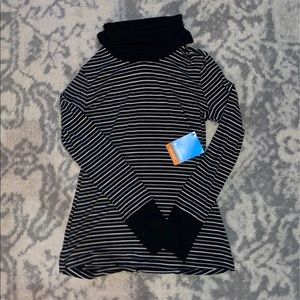 New!!! Xs Columbia cowlneck top